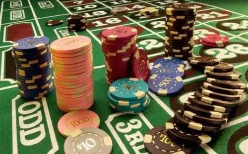 Menu kategori permainan di teko4d menampilkan slot, domino, kasino langsung, dan olahraga